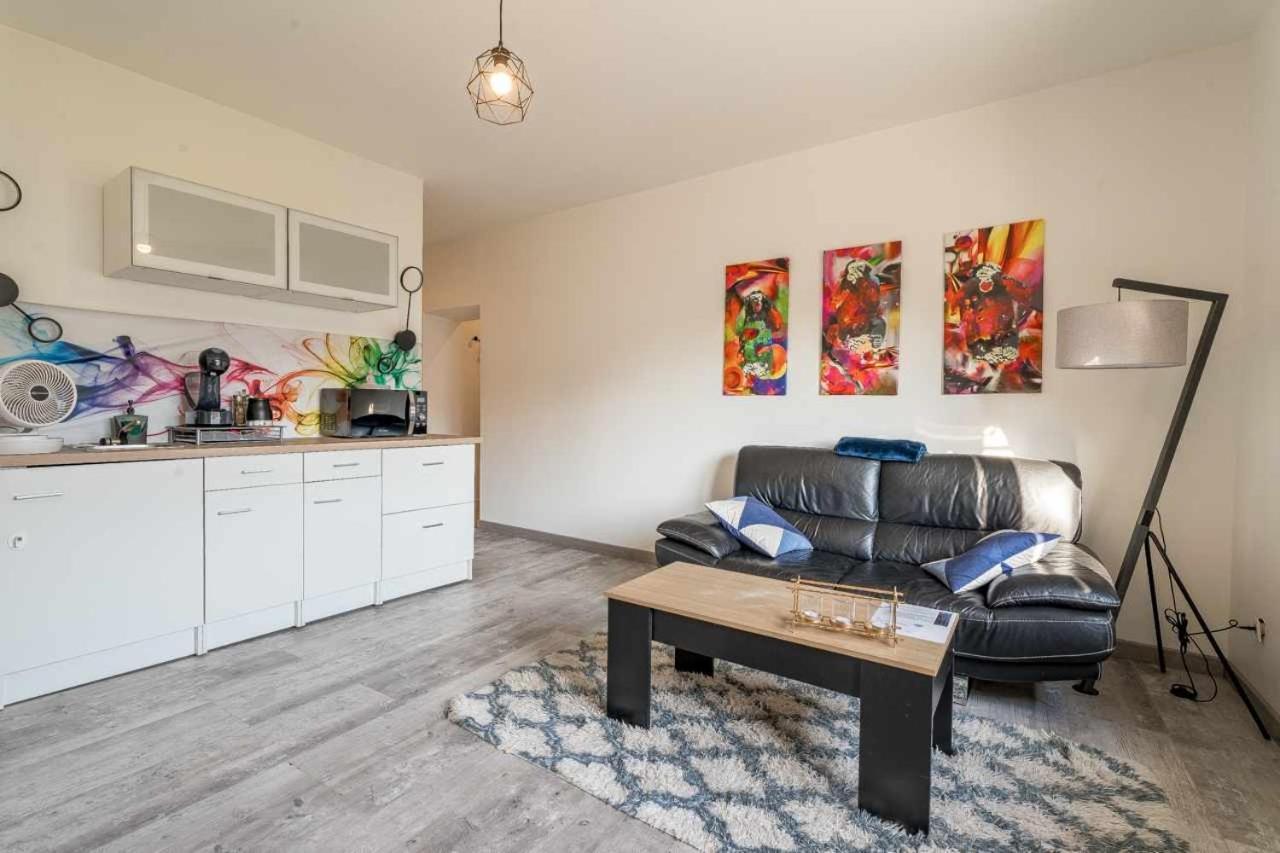 Chambre 26m avec salon et kitchenette privée Woippy Esterno foto